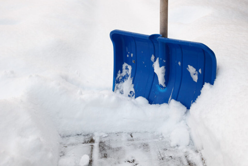 Exercises that Ease the Pain of Shoveling Snow this Winter from Total Chiro